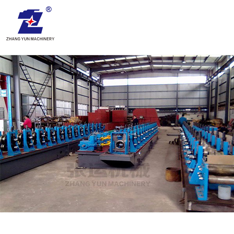 Machine de production de rail Guide de haute qualité de haute qualité pour fabriquer un profil en acier galvanisé
